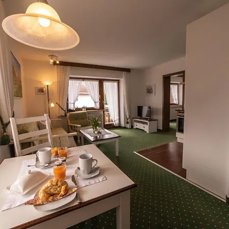 Appartement Gaestehaus Alpenflora *