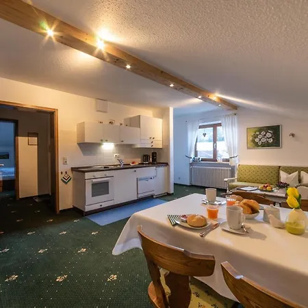 Appartement Gaestehaus Alpenflora