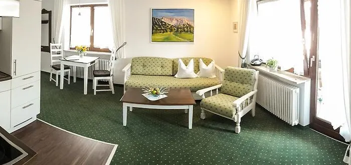 Gaestehaus Alpenflora Διαμέρισμα *